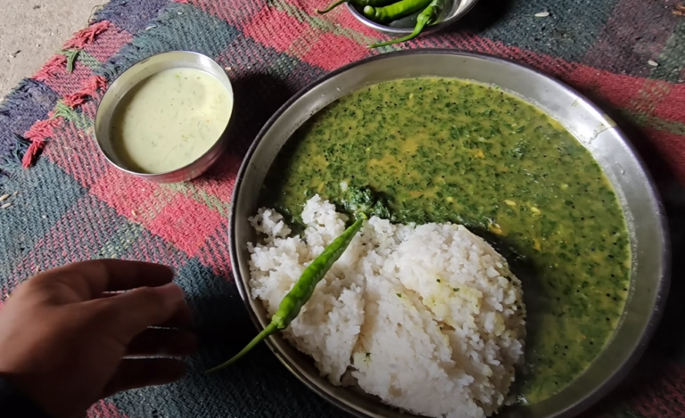 पहाड़ी स्वादिष्ट खान-पान | पहाड़ी हरा साग