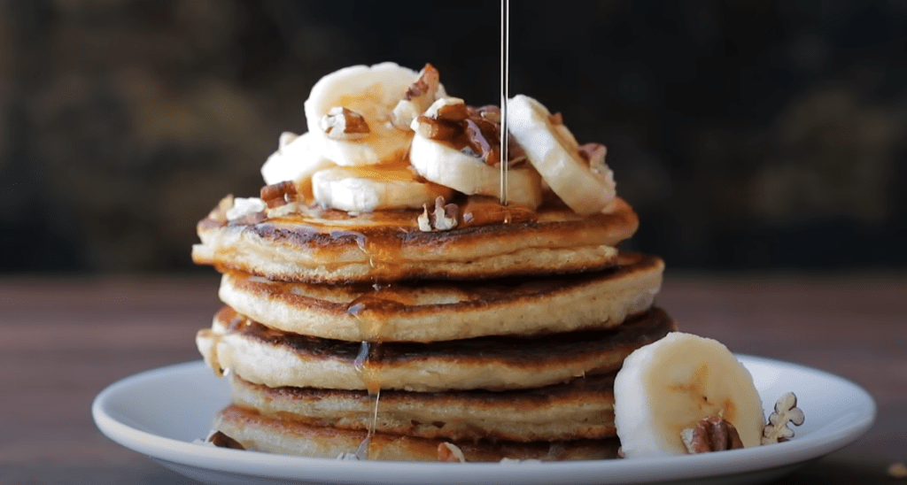 The Best BANANA PANCAKES Recipe